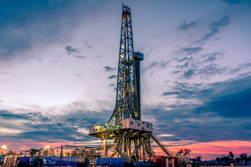 oil-drilling-sunset-web-15450