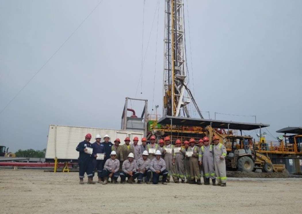 simmon-drilling-in-mexico-web-15961